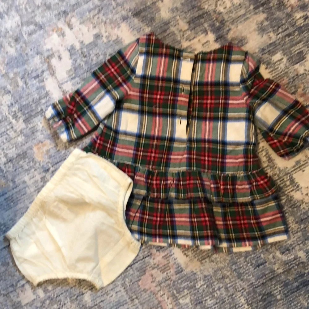 🎄Baby Gap Plaid Dress 0-3 Months 🎄 - Picture 2 of 2